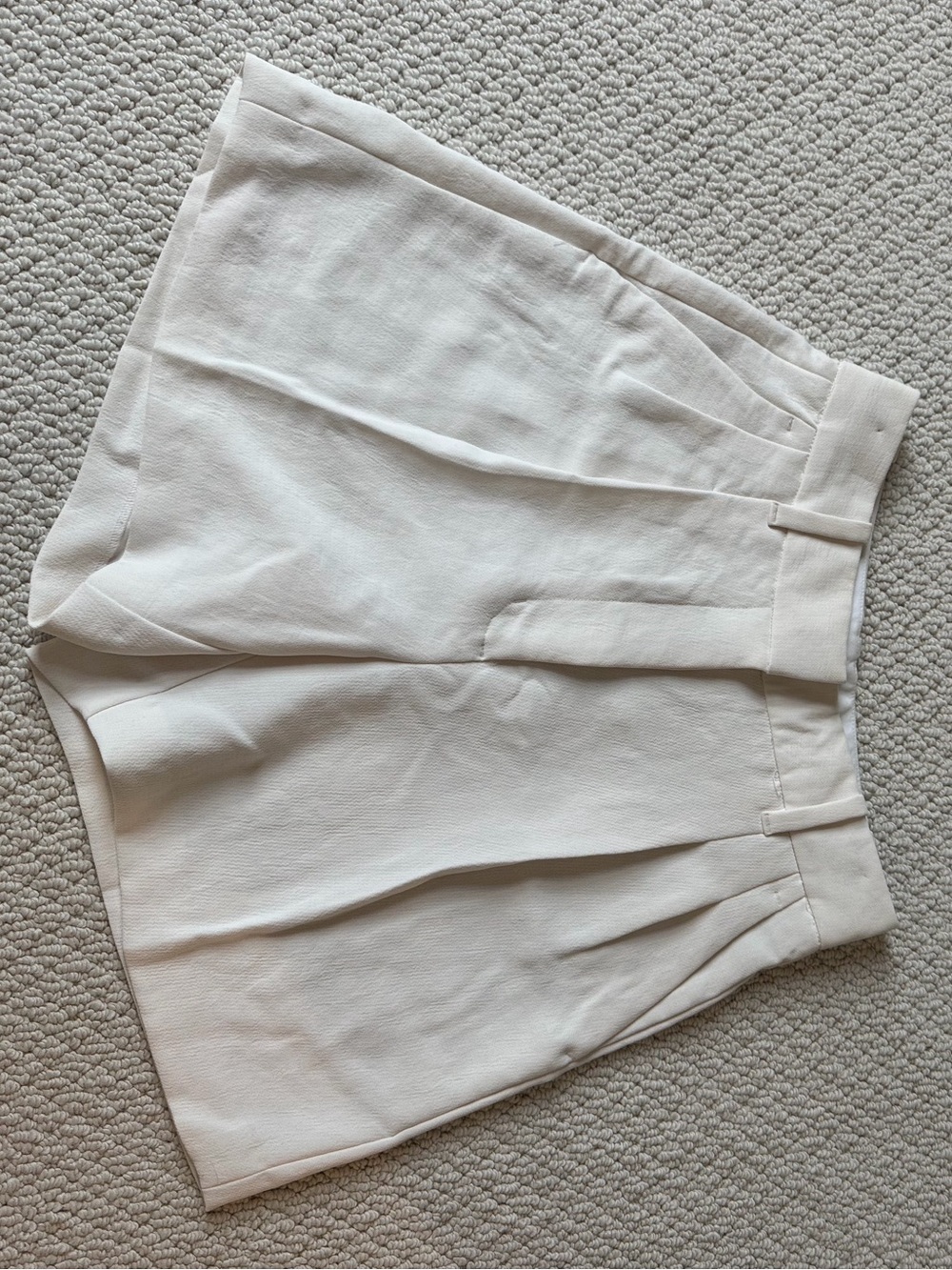 Aritzia Wilfred Cream / white trouser Shorts size 0